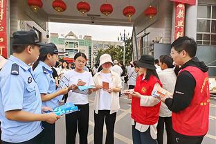 杜布拉夫卡：我没想扑倒若塔&不认同点球判罚 比赛对于球迷很精彩